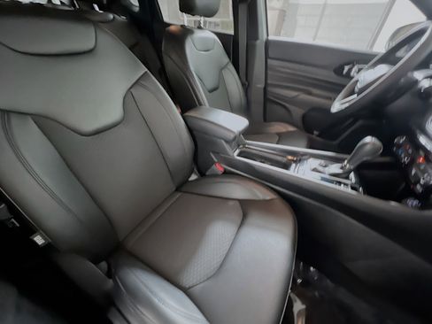 Used 2022 Jeep Compass Altitude image 31