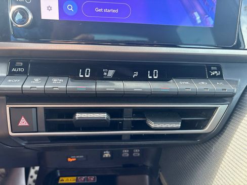 Used 2025 Toyota Camry XSE FWD image 28