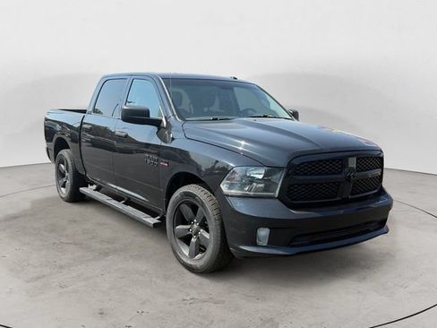 Used 2016 RAM 1500 Express w/ Black Ram 1500 Express Group AWD/4WD image 3