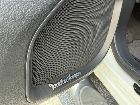 Used 2018 Nissan Titan SL w/ Midnight Edition image 12