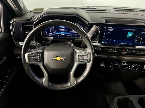 Used 2023 Chevrolet Silverado 1500 LT image 13