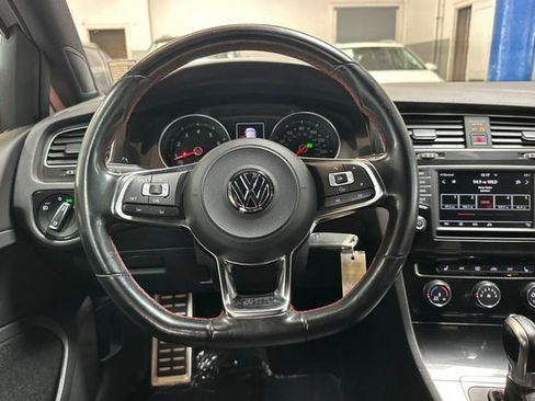 Used 2017 Volkswagen GTI S image 17