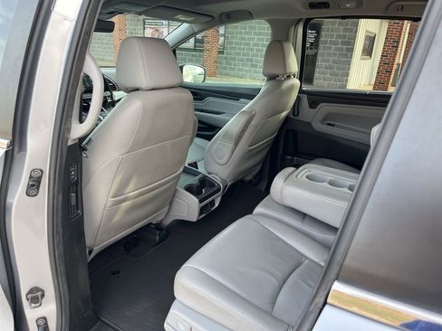 Used 2018 Honda Odyssey EX-L image 27