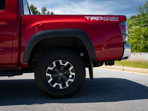 Used 2021 Toyota Tacoma TRD Off-Road AWD/4WD image 6
