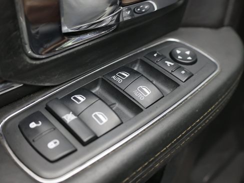 Used 2018 RAM 2500 Longhorn AWD/4WD image 15