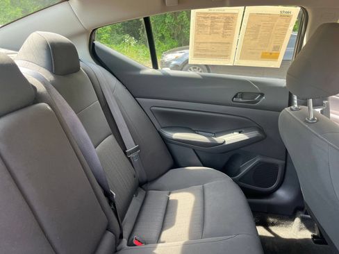 Used 2025 Nissan Altima 2.5 SV FWD image 51