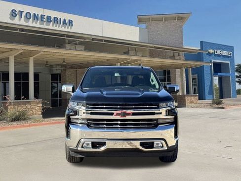 Used 2022 Chevrolet Silverado 1500 LTZ image 9