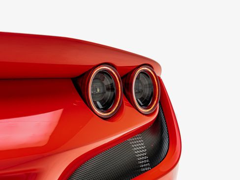 Used 2022 Ferrari F8 Tributo RWD image 33
