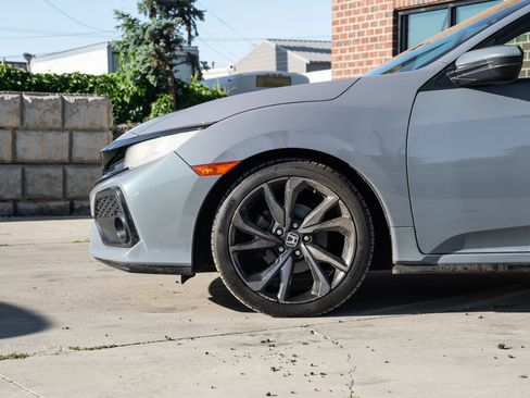 Used 2019 Honda Civic Sport image 4