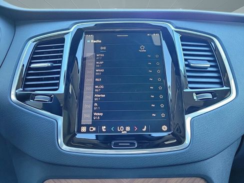 New 2024 Volvo XC90 T8 Plus w/ Protection Package Premier image 34