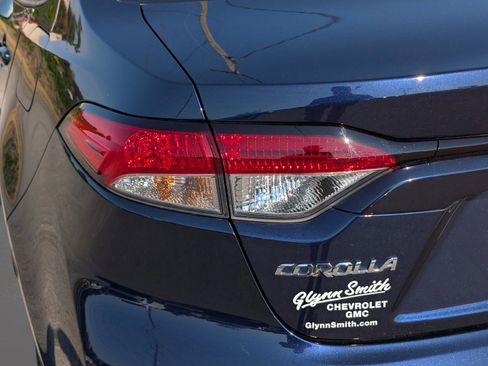 Used 2023 Toyota Corolla LE image 9