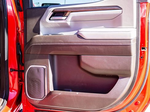 Used 2022 Chevrolet Silverado 1500 LT Trail Boss w/ LT Trail Boss Premium Package image 23