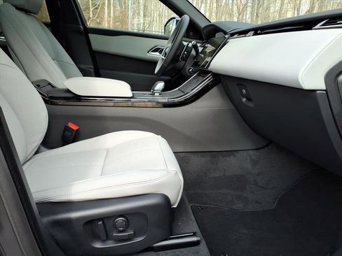 New 2026 Land Rover Range Rover Velar S image 3