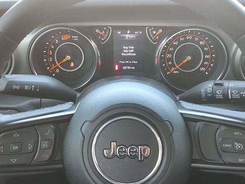 Used 2023 Jeep Wrangler Unlimited Sport AWD/4WD image 12