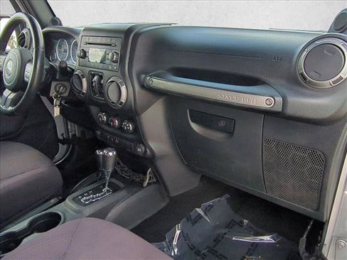 Used 2014 Jeep Wrangler Unlimited Sport w/ Quick Order Package 24S AWD/4WD image 19