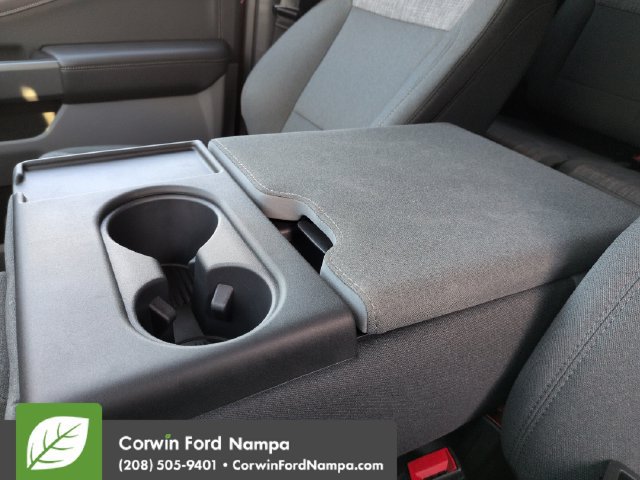 New 2026 Ford F250 XLT w/ XLT Premium Package AWD/4WD image 18