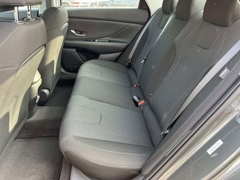 New 2026 Hyundai Elantra SE FWD image 18