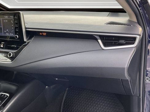 Used 2020 Toyota Corolla LE image 16