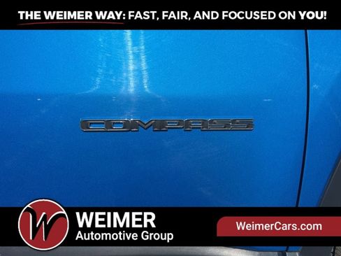 Used 2024 Jeep Compass Latitude AWD/4WD image 31