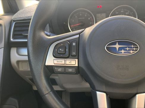 Used 2017 Subaru Forester 2.5i AWD/4WD image 24