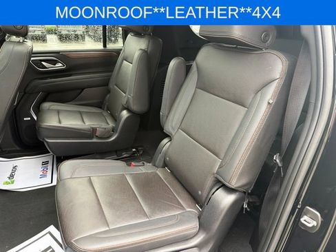 Used 2022 Chevrolet Suburban High Country AWD/4WD image 15