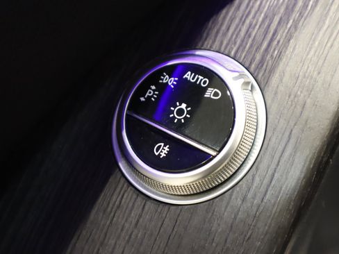 Used 2023 Mercedes-Benz S 580 4MATIC Sedan w/ AMG Line image 30