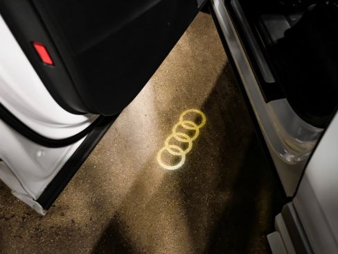 Used 2021 Audi Q7 3.0T Premium w/ Convenience Package image 49