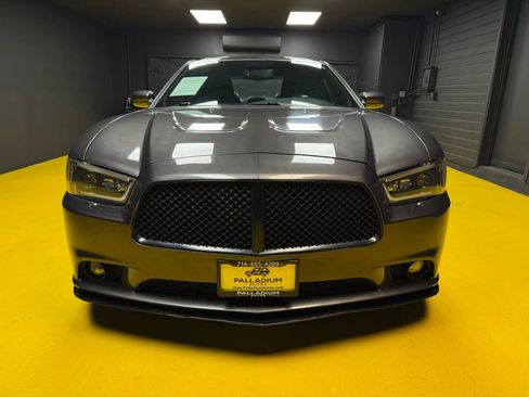 Used 2014 Dodge Charger R/T w/ Blacktop Package image 2