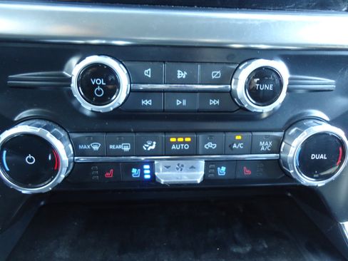 Used 2023 Ford F150 Lariat w/ Equipment Group 502A High AWD/4WD image 22