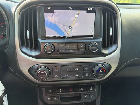 Used 2016 GMC Canyon SLT w/ Driver Alert Package image 10