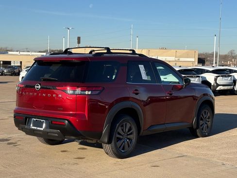 New 2026 Nissan Pathfinder SV image 7