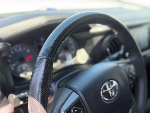 Used 2020 Toyota Tacoma TRD Off-Road w/ Technology Package AWD/4WD image 51