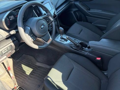 Used 2018 Subaru Impreza 2.0i Premium w/ Popular Package #2 AWD/4WD image 16