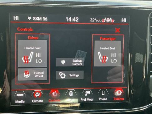 Used 2021 Jeep Grand Cherokee Laredo X image 45