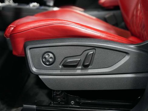 Used 2019 Audi SQ5 Premium Plus w/ Premium Plus Package image 32