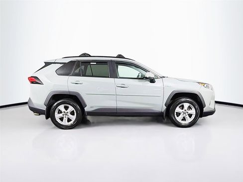 Used 2020 Toyota RAV4 XLE w/ Convenience Package image 8