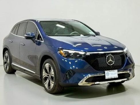 Used 2023 Mercedes-Benz EQE 350+ 4MATIC SUV w/ Exclusive Trim Package image 7