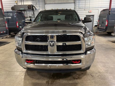 Used 2017 RAM 2500 Tradesman w/ Chrome Appearance Group image 48