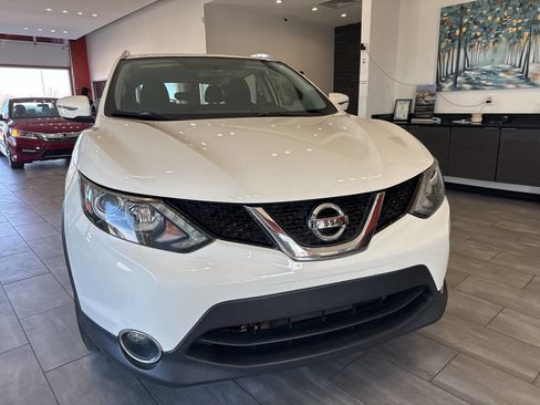 Used 2017 Nissan Rogue Sport SV w/ SV All-Weather Package AWD/4WD image 5