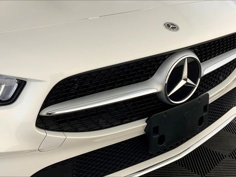 Used 2023 Mercedes-Benz CLA 250 4MATIC image 31