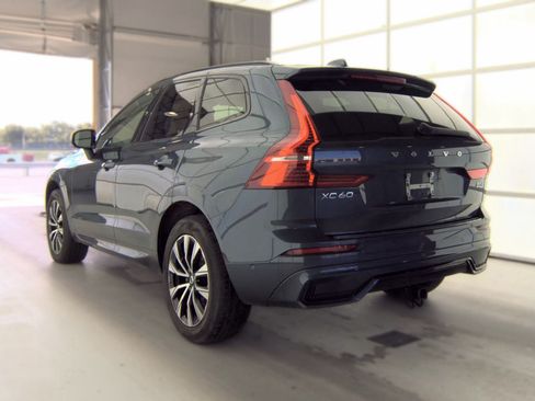 Used 2024 Volvo XC60 B5 Plus w/ Protection Package Premier AWD/4WD image 3