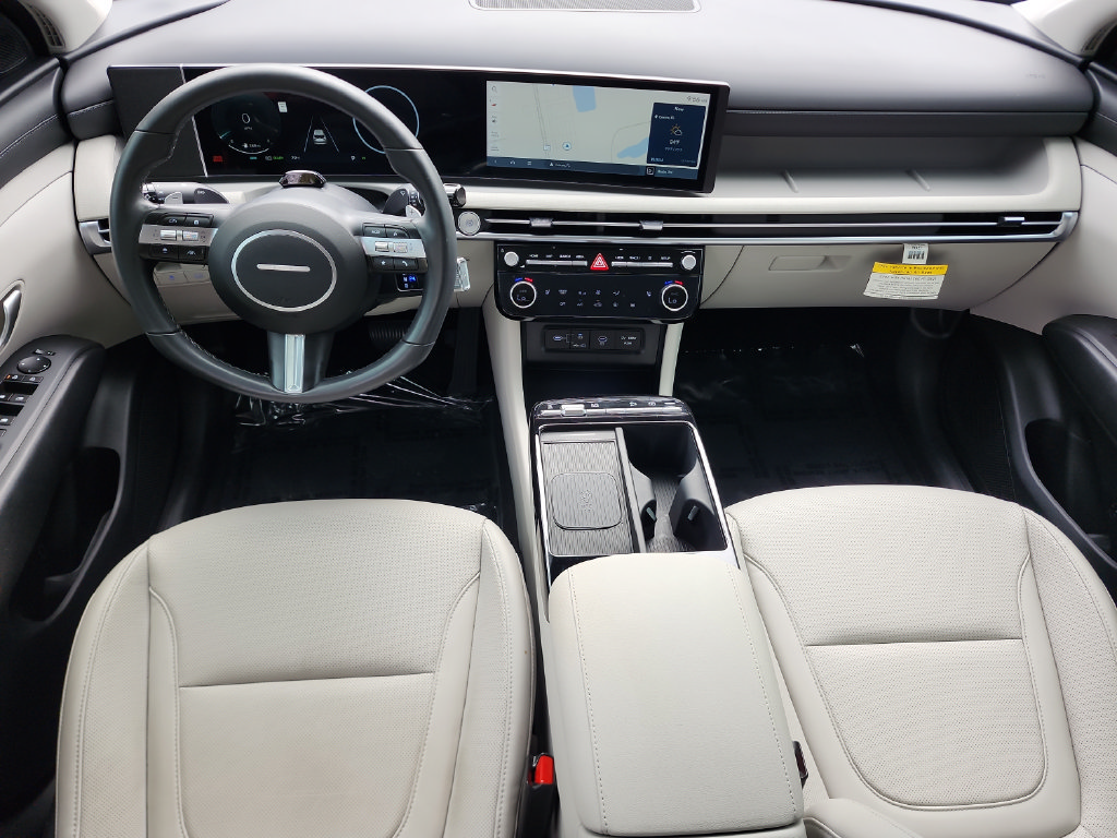 Used 2025 Hyundai Tucson SEL AWD/4WD image 18