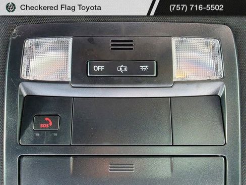 Used 2023 Toyota Tacoma TRD Sport w/ Black Out Package (TMS) image 10