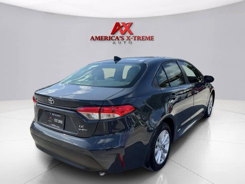 Used 2026 Toyota Corolla LE w/ LE Premium Package AWD/4WD image 5