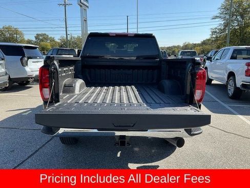 New 2026 GMC Sierra 2500 SLE AWD/4WD image 15