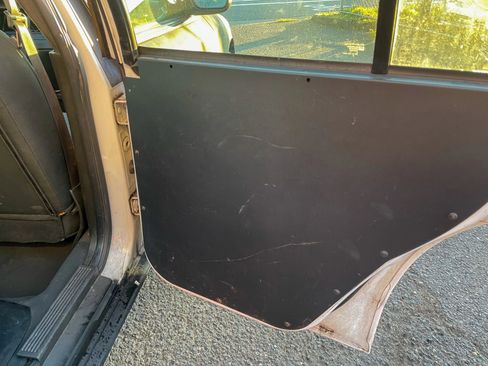 Used 2008 Ford Crown Victoria Police Interceptor image 16