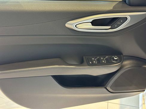 New 2026 Alfa Romeo Giulia w/ Driving Assist Package RWD image 19