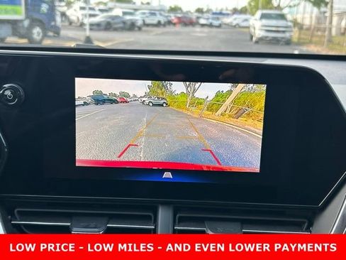 Used 2025 Chevrolet Trax LT image 24