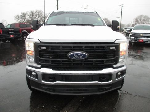 Used 2024 Ford F350 XL w/ FX4 Off-Road Package image 12