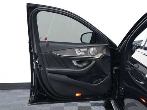 Used 2019 Mercedes-Benz E 63 AMG S image 22